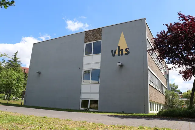 Bei einem öffentlichen Festakt feiert die VHS Pirmasens ihr 80-jähriges Bestehen. | Foto: Stadt Pirmasens