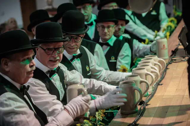 Der Club der Bellheimer Lords beim 24. Bockbierfest in der Festhalle Bellheim. | Foto: Paul Needham