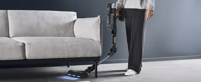 Rowenta X-Force Flex 16.60: Stiftung Warentest bewertet die Aufnahme von Tierhaaren auf Teppich mit „sehr gut“ und vergibt insgesamt die Note 2,3 („Gut“). | Foto: Rowenta