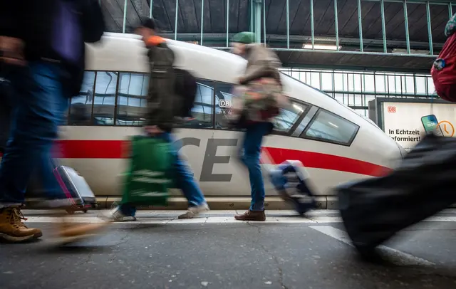 Deutsche Bahn: Änderungen zum Fahrplanwechsel. (Symbolbild) | Foto: Christoph Schmidt/dpa