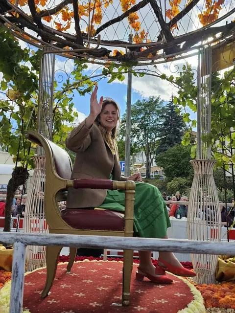 Die neue Deutsche Weinkönigin Paula Löber. | Foto: Michael Landgraf