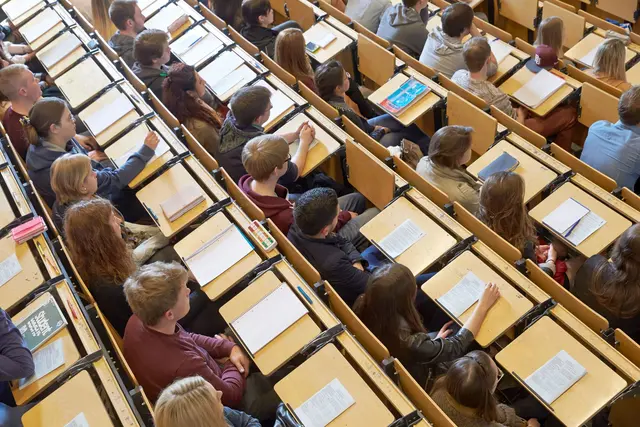 Im Wintersemester 2026/27 steigen die Semestergebühren erneut. (Archivbild)  | Foto: Thomas Frey/dpa