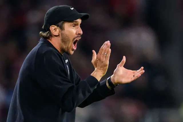 Julian Schuster steht vor seinem 100. Pflichtspiel als SC-Trainer. (Archivbild) | Foto: Tom Weller/dpa