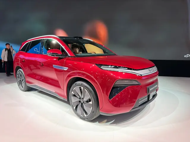 Atto 8 kommt im Frühjahr: BYD will das neue SUV als Spitzenmodell der eigenen Palette positionieren. | Foto: Thomas Geiger/dpa-mag