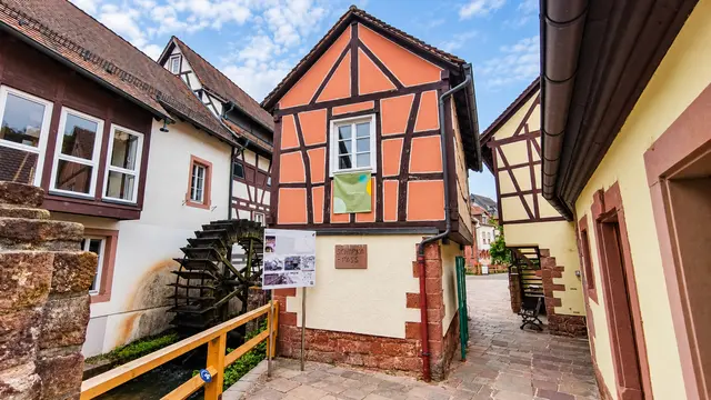 Annweilers historischer Stadtkern soll weiterentwickelt werden. Für die vorbereitenden Planungen erhält die Stadt 75.000 Euro aus der Städtebauförderung von Bund und Land. | Foto: Erik Stegner