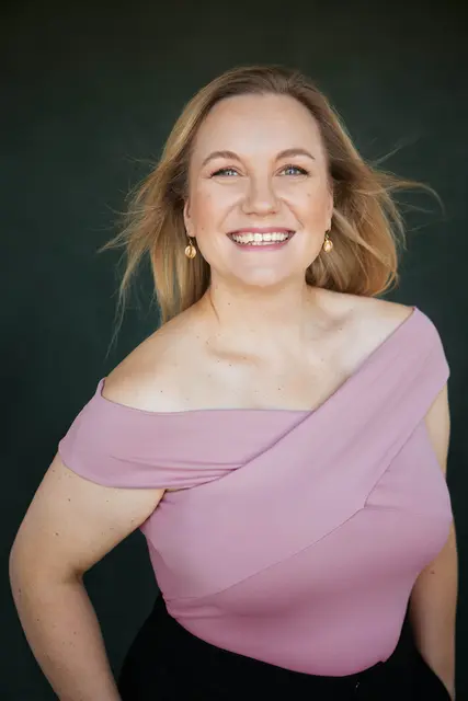 Die Deutsche Radio Philharmonie spielt in Kaiserslautern Werke von Richard Strauss. Josep Pons dirigiert, Pauliina Linnosaari (Foto) übernimmt den Sopranpart. | Foto: Laura Malmivaara/gratis