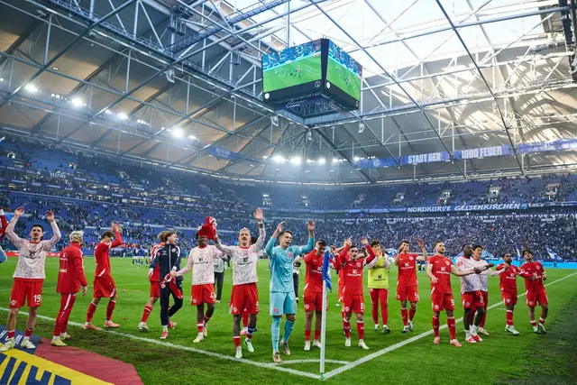 Ließen sich auf Schalke feiern: Mainzer Bundesliga-Profis | Foto: Bernd Thissen/dpa