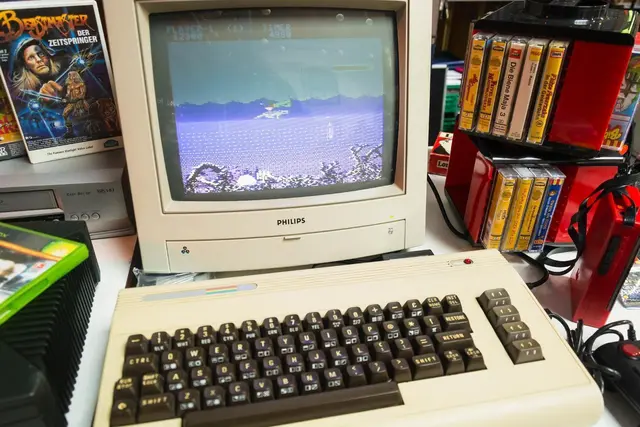 Bei der RetroGamesCon in Forst können Besucher alte Konsolen und Arcade-Spiele ausprobieren. | Foto: KüHe Event UG 
