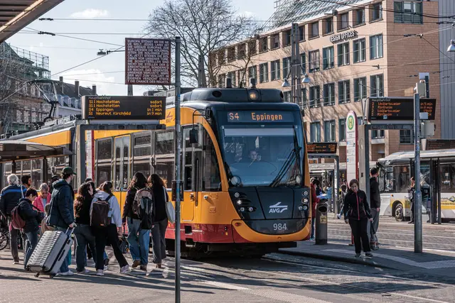 Bauarbeiten der DB InfraGO führen von 24. Oktober bis 7. November zu Einschränkungen im Hohenlohekreis. Ersatzbusse sind geplant. | Foto: Paul Needham