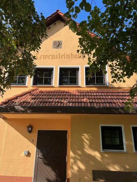Die 1926 erbaute Lewensteinhalle kann 100jährigen Geburtstag feiern | Foto: Arno Mohr 