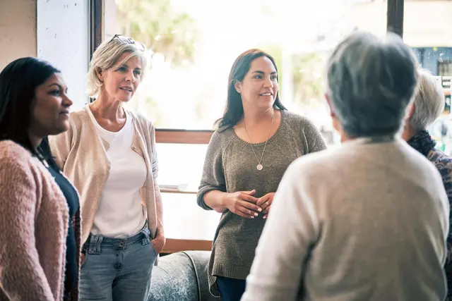Der Online-Frauensalon im Heinrich Pesch Haus beschäftigt sich mit People Pleasing in Führungsrollen. | Foto: iStock_1205880190/stock.adobe.com