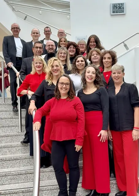 Die Joyful Voices aus Mannheim tragen nach dem Wettbewerb in Bühl den Titel „Meisterchor“. | Foto: Joyful Voices