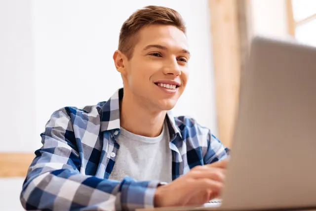 Foto: Bildrechte: DHBW KA//AdobeStock_192934004_zinkevich