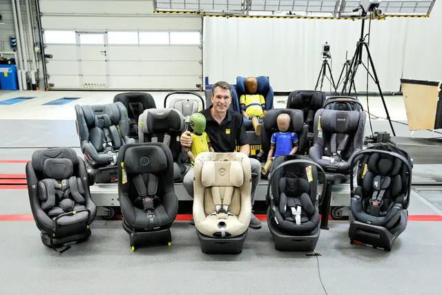 16 Babyschalen und Kindersitze standen im zweiten ADAC Kindersitztest 2026 auf dem Prüfstand | Foto: ADAC