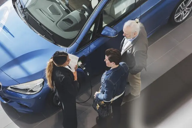 Auswertung von 7300 Elektro-Leasingrückläufern: durchschnittlicher Batterie-SoH laut Ayvens 95,5 Prozent bei rund 55.000 Kilometern. | Foto: Ayvens_Getty Images/Ayvens - ALD AutoLeasing D GmbH -