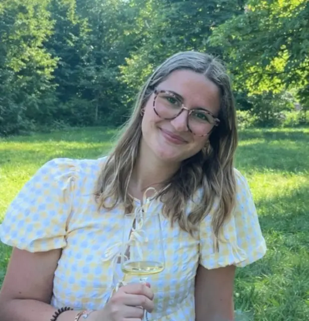 Lotte Heiner aus Sausenheim übernahm im vergangenen Juli 2026 das Amt der 75. Weingräfin des Leiningerlandes und gibt diesen Titel nun weiter. | Foto: Stadt Grünstadt