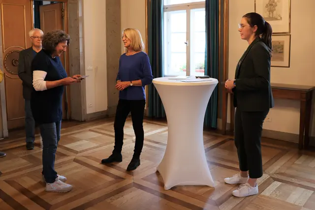 Ehrenamtlich engagierte Menschen können die Landauer Ehrenamtskarte jetzt auch per App beantragen. | Foto: Stadt Landau