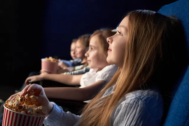Die SchulKinoWoche bringt ab Donnerstag, 19. November, Filme für Schulklassen nach Landau und Annweiler. | Foto: serhiibobyk/stock.adobe.com