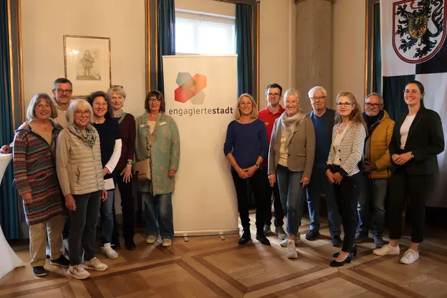Ehrenamtlich engagierte Menschen können die Landauer Ehrenamtskarte jetzt auch per App beantragen. | Foto: Stadt Landau