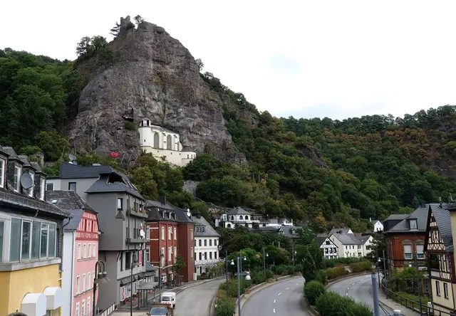 Im Stadtrat von Idar-Oberstein wird ein Antrag zurückgezogen. (Symbolbild) | Foto: Harald Tittel/dpa