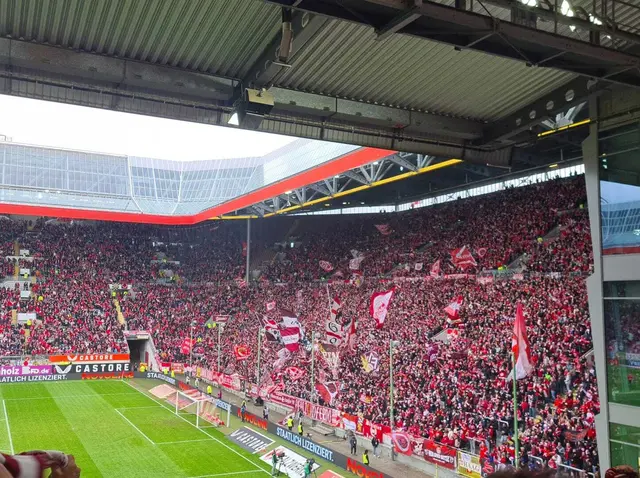 Der 1. FC Kaiserslautern zeichnete beim Heimspiel gegen den VfL Bochum zehn Fanclubs aus | Foto: Ralf Vester