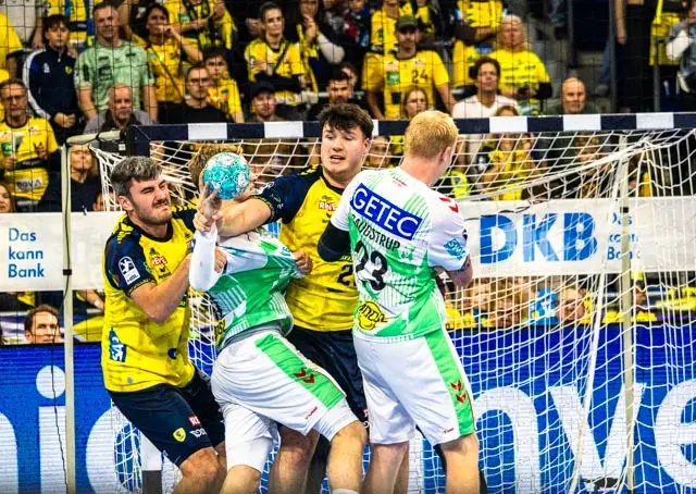 Jacob Lassen und Aron Seesing bei der Arbeit | Foto: Wolfgang Neuberth