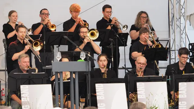 Die AZ-Big Band spielt am Freitag, 30. Oktober, in der Rheinhessenhalle Monsheim. | Foto: AZ-BIG BAND 2024