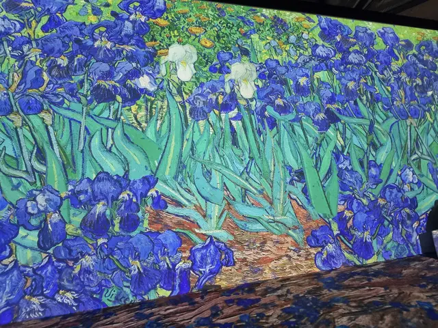 Riesige Projektionen lassen die berühmten Werke Vincent van Goghs in der U-Halle lebendig werden. | Foto: BAS