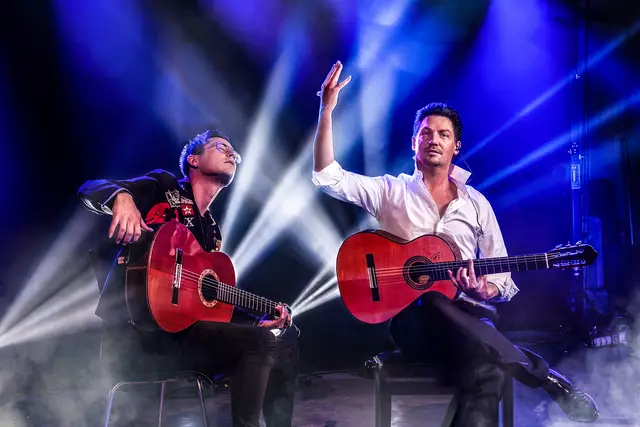 Café del Mundo live beim Zeltspektakel in Walldorf | Foto: Alec Sander