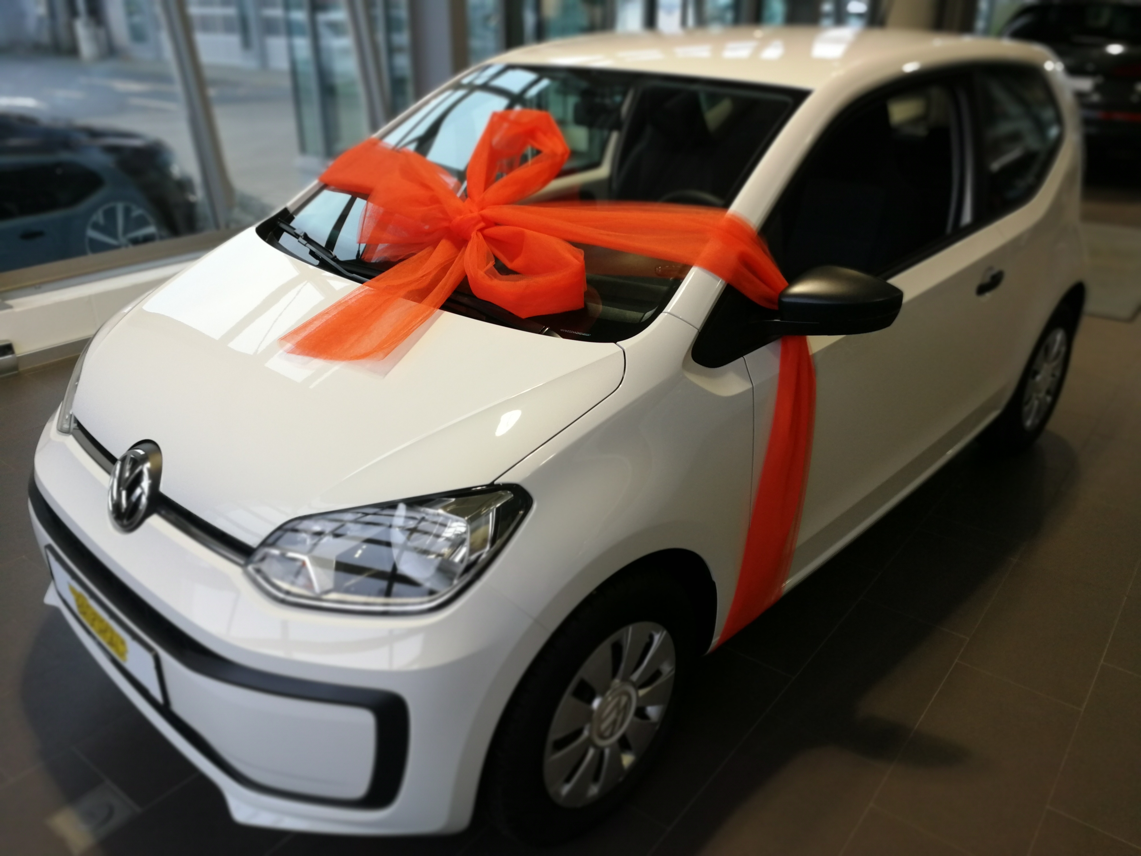 Gleich wird er seinem neuen Besitzer übergeben. Der "VW UP!" für Bruchsal