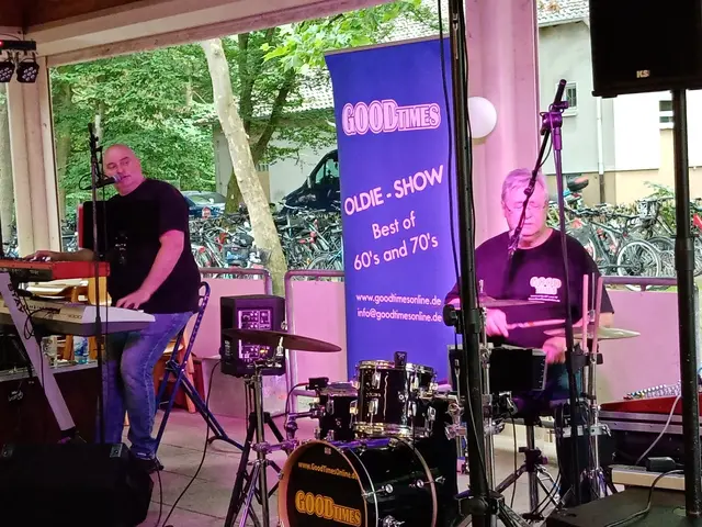 Die OLDIE BAND spielt auf dem Strassenfest in Lingenfeld an der Kirche.
Freitag,25.07.25 ab 20 Uhr.

 | Foto: GUBO