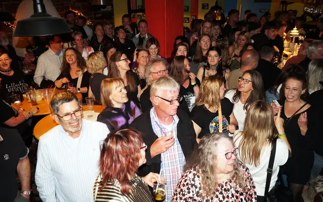 In der Tex-Mex-Caramba-Bar war kaum noch ein Durchkommen. | Foto: Peter Schneider