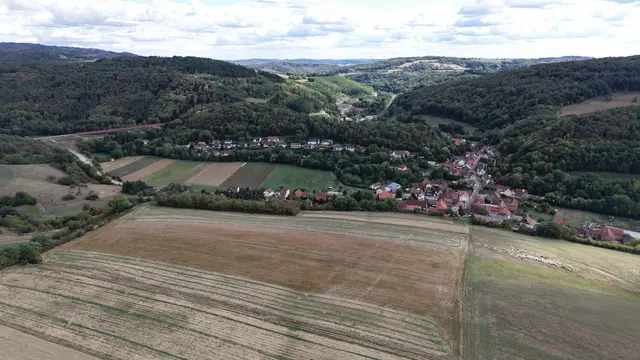 Drohnenaufnahme von Imsweiler
DJI Air 3S | Foto: Stephen Wüstenberg