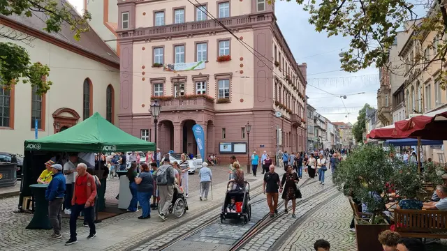 Angebote, Aktionen, Musik, Kerwe, Auto-Show, Kinderprogramm, Ausstellungen und Weinfest: Durlach bietet heute viel | Foto: www.jowapress.de