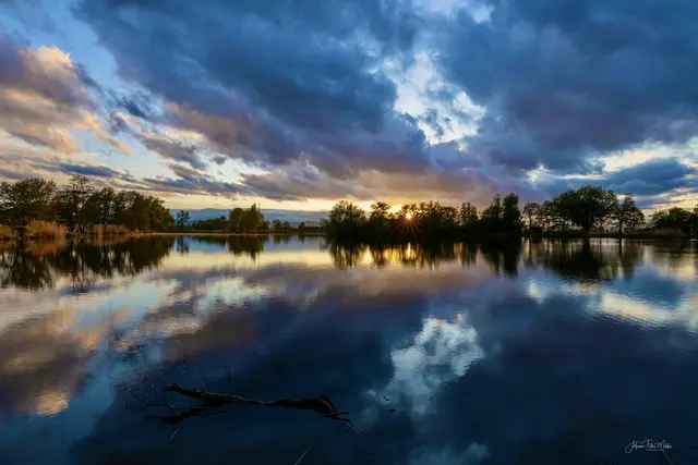 Sonnenuntergang am Niederwiesenweiher | Foto: Johann-Peter Melder